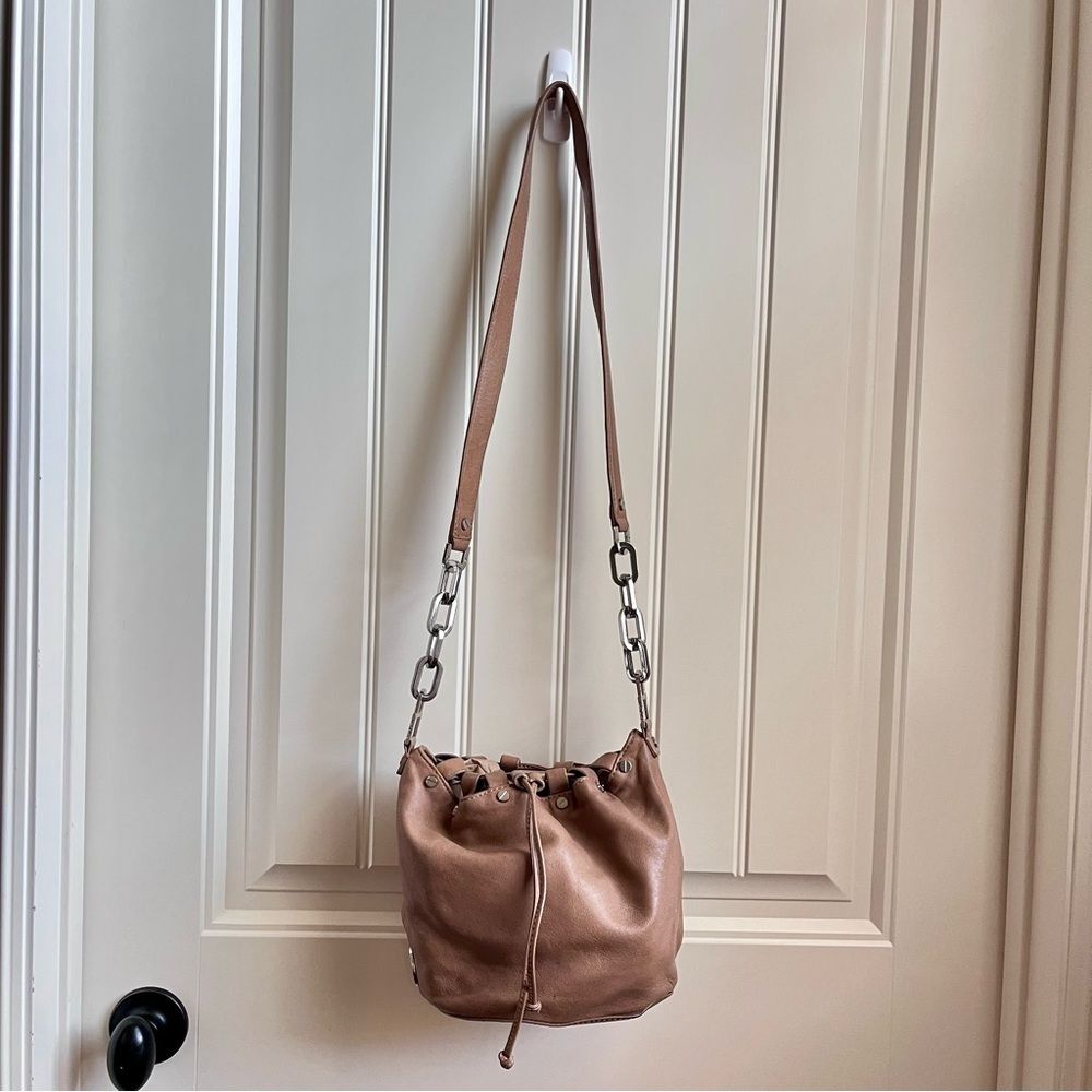 Tory Burch Tan Leather Bucket Bag Crossbody Drawstring Shoulder Bag